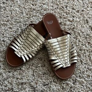 Woven Flat Sandals with Brown Sole
